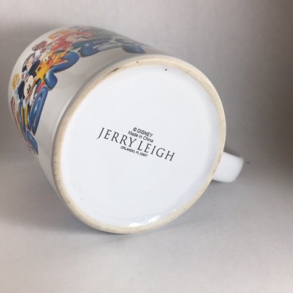 Disney characters Disney World mug, multi characters, Jerry Leigh - Picture 6 of 6